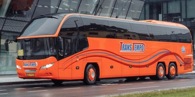 Комфортабельний автобус Neoplan Starliner перевізника TransTempo з Wi-Fi та панорамними вікнами на платформі atatickets.com — онлайн бронювання квитків на міжнародні рейси.