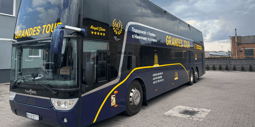 Двоповерховий автобус Grandes Tour VanHool Royal Class — рейси з України до Німеччини та Іспанії