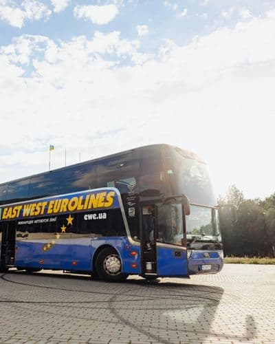 Автобус East West Eurolines (EWE) на міжнародному рейсі з Німеччини до України