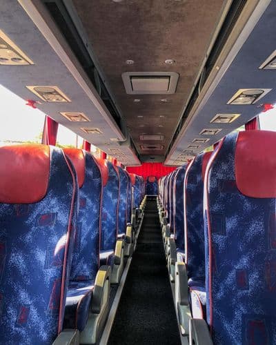 Салон автобуса TocoBus під час поїздки