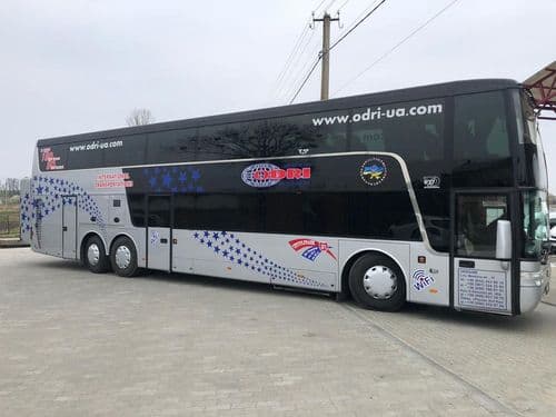 Сучасний пасажирський автобус Одрі на маршрутах Україна–ЄС